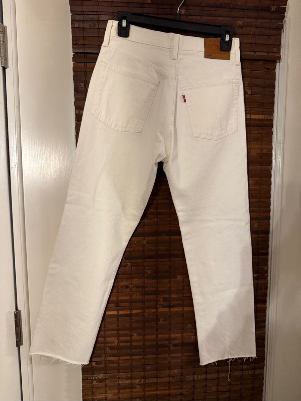 Levi's premium Womens off White regular Fit Jeans 26x26, great used condition